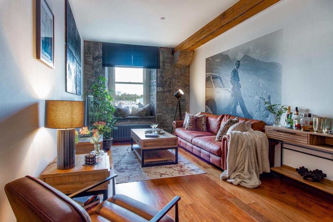 Rwy Suite007 Luxury Signature Apartment With Sea View & Optional Parking Plymouth Bagian luar foto
